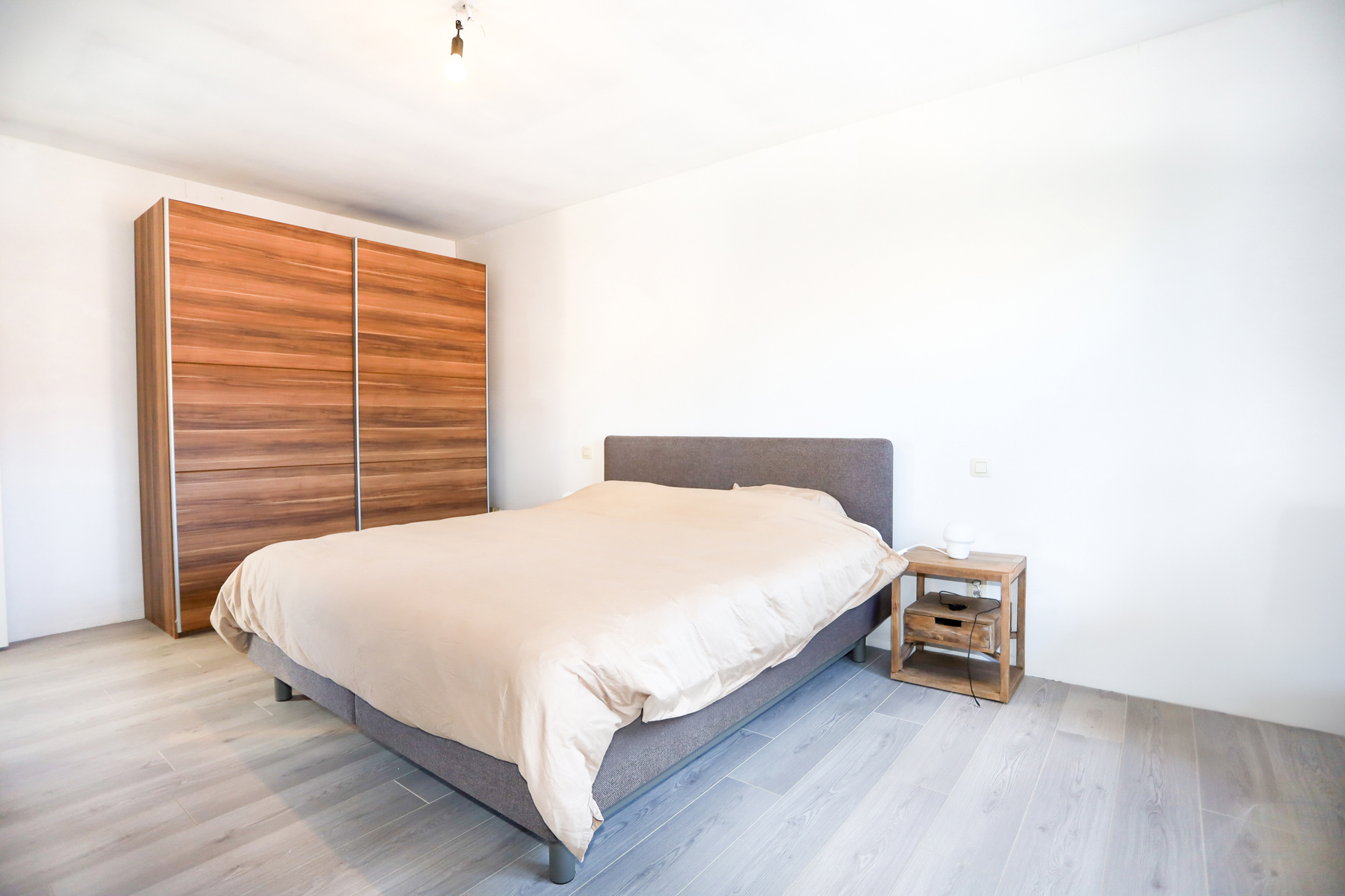 Lichtrijke HOB nabij centrum met 4 slpks en tuin