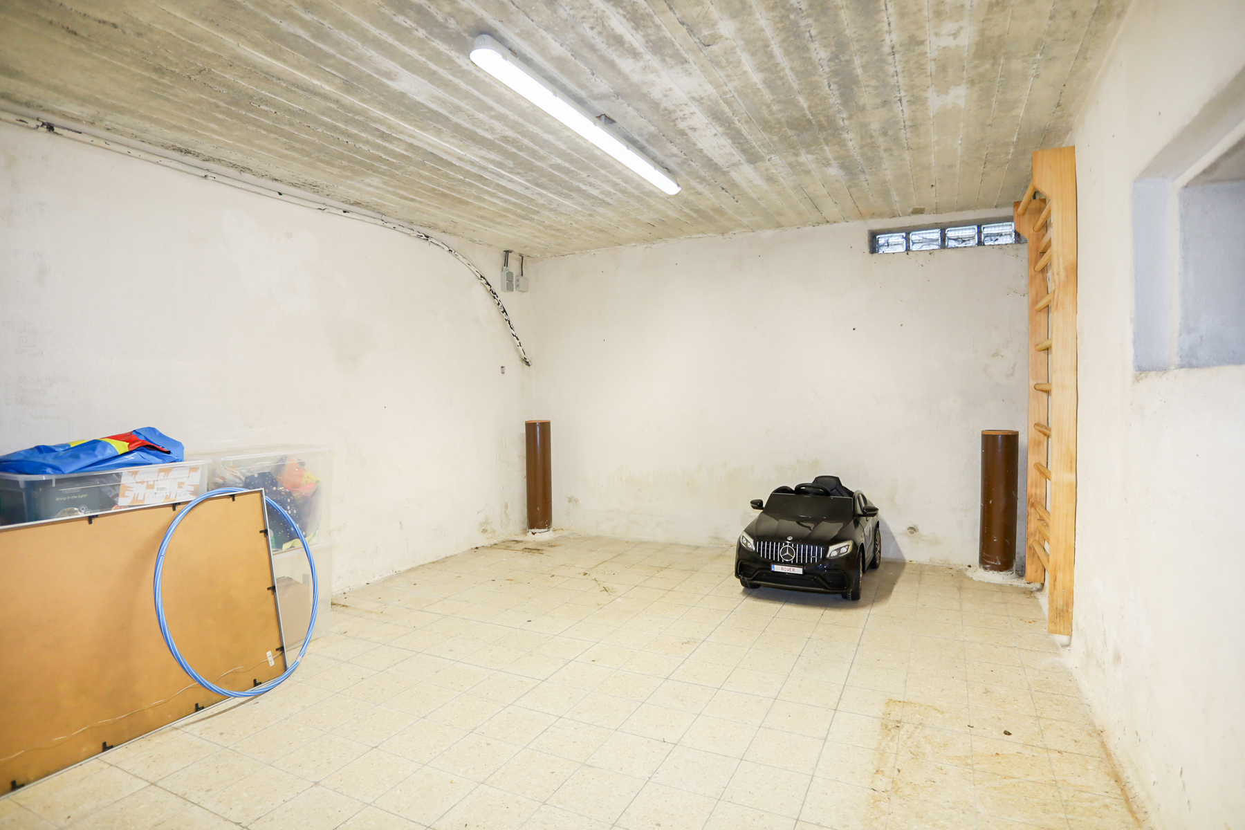 Lichtrijke bungalow met 3 slpks en garage