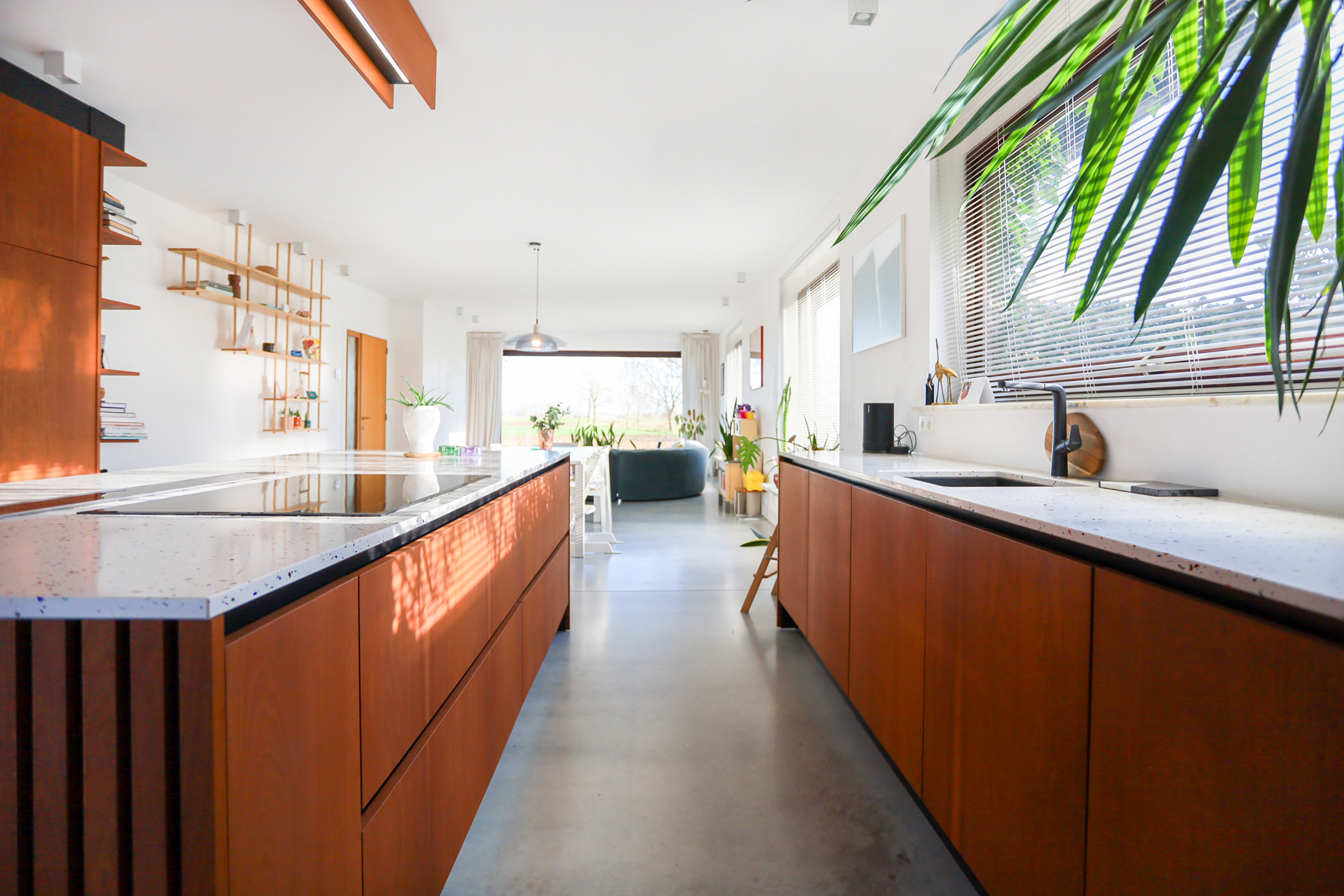 Lichtrijke bungalow met 3 slpks en garage