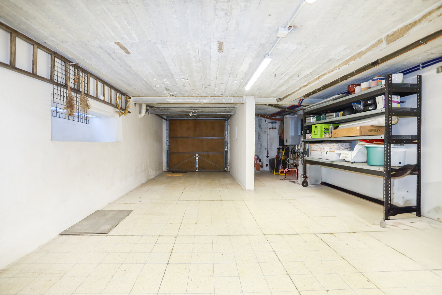 Lichtrijke bungalow met 3 slpks en garage