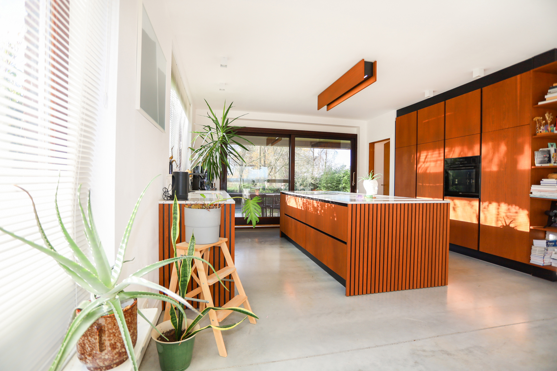 Lichtrijke bungalow met 3 slpks en garage