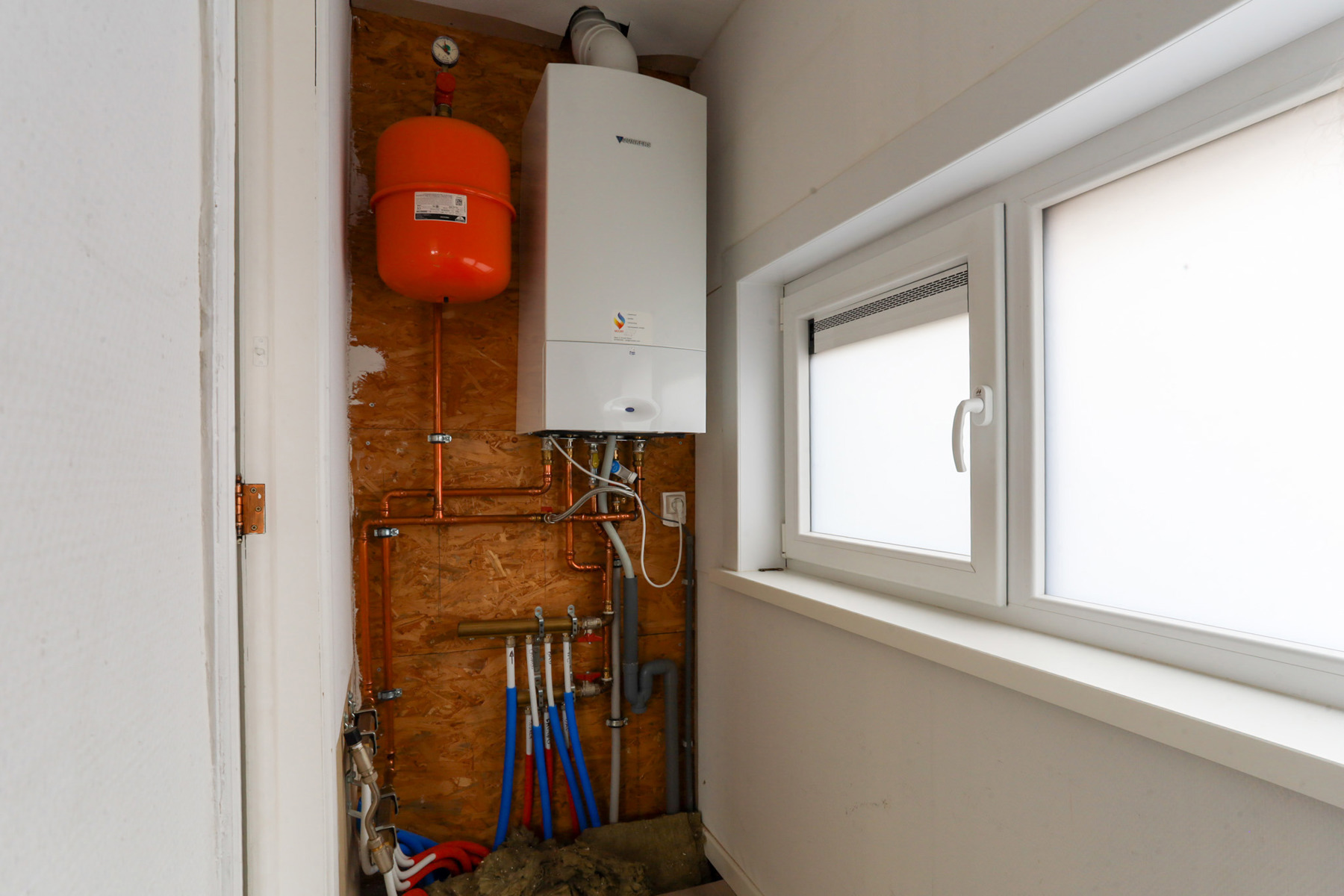 Gerenoveerde duplex met 2 slpks en zonnig terras