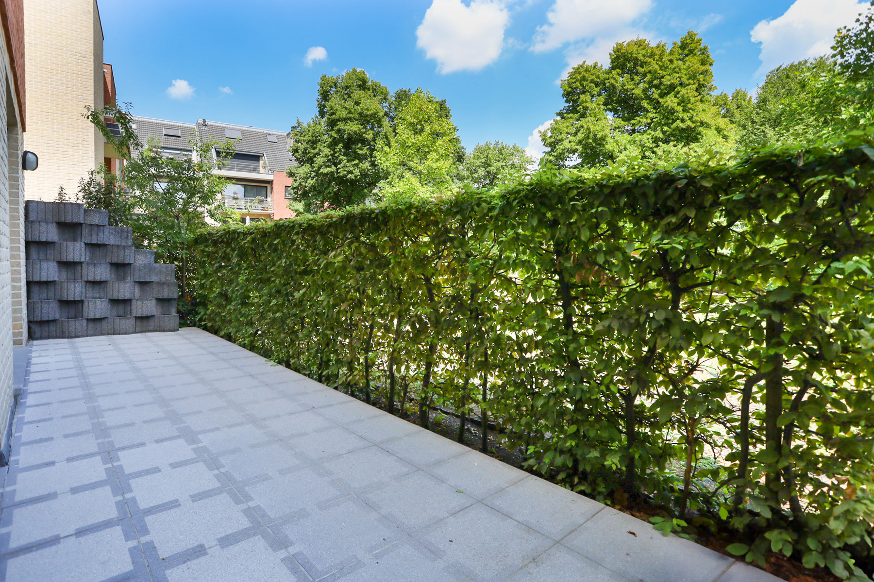 Ruim glvl app met 1 slpk en terras