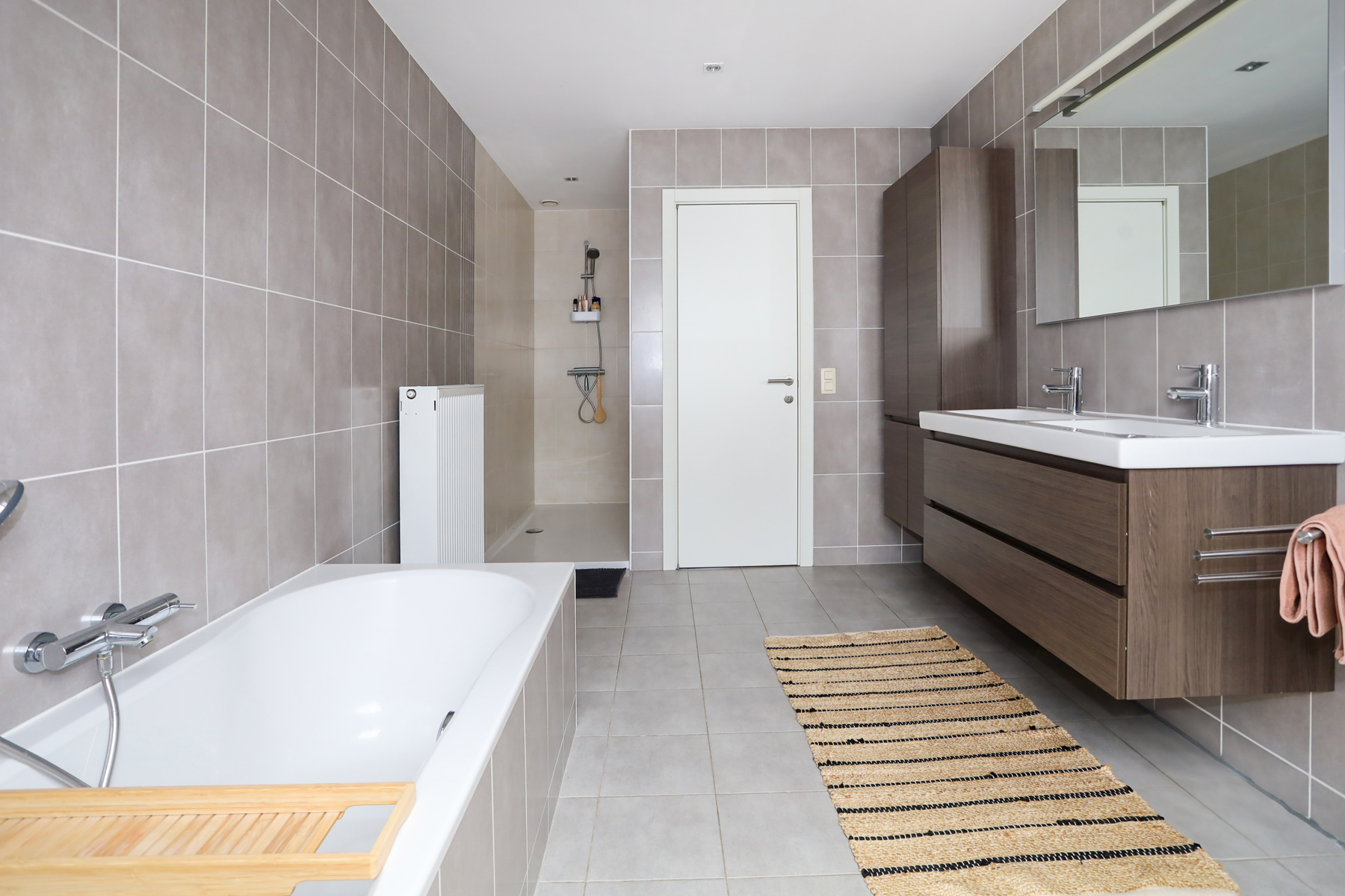 Recente woning met 4 slpks en garage