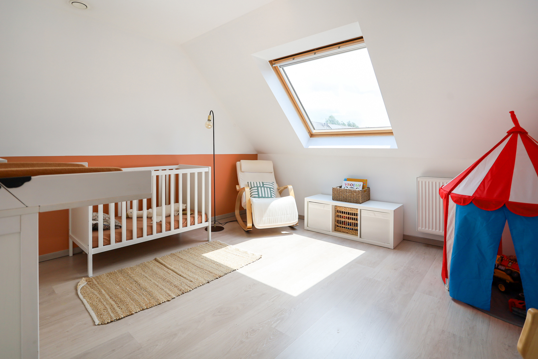 Recente woning met 4 slpks en garage