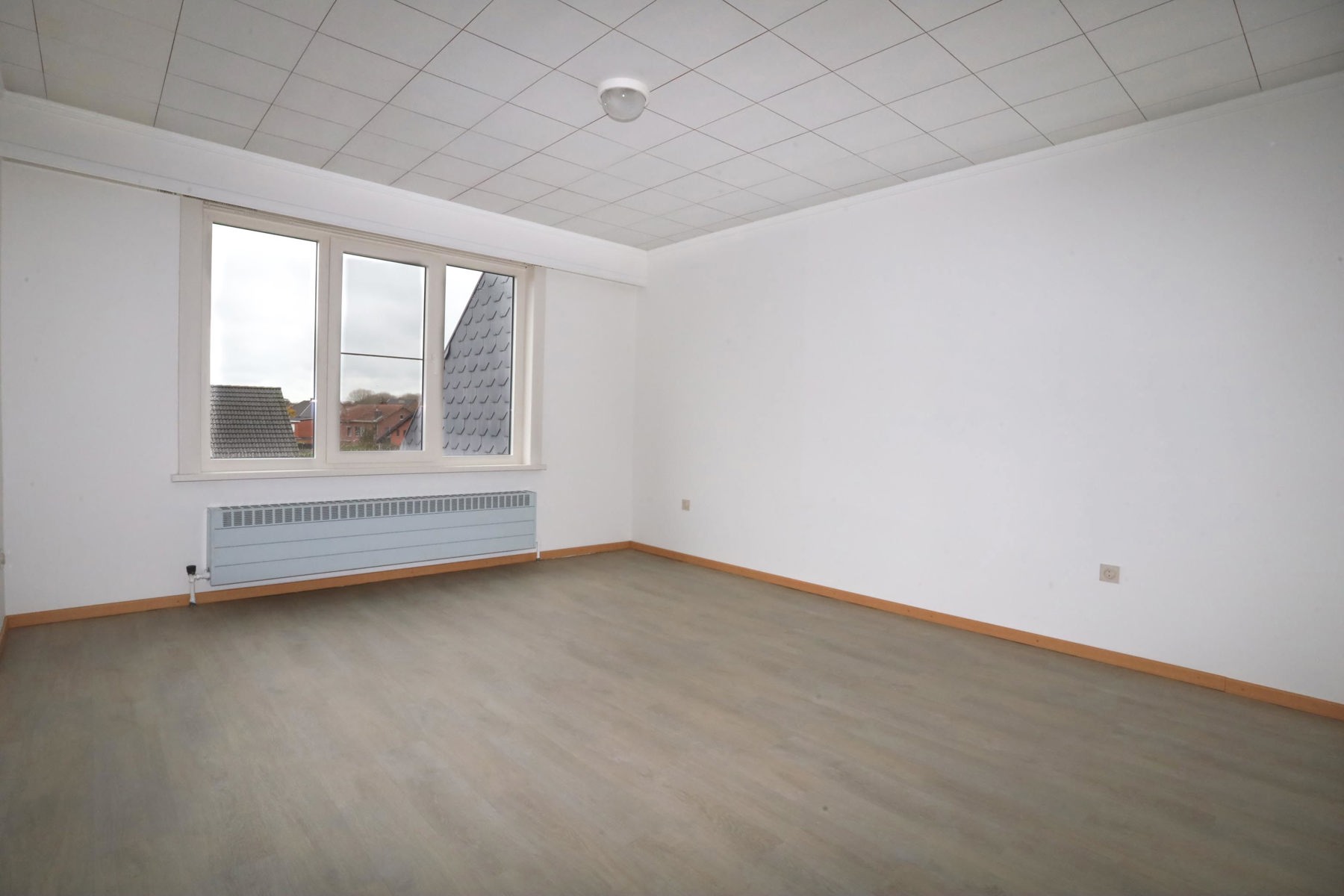 Bel-etagewoning met 2 slpks en garage