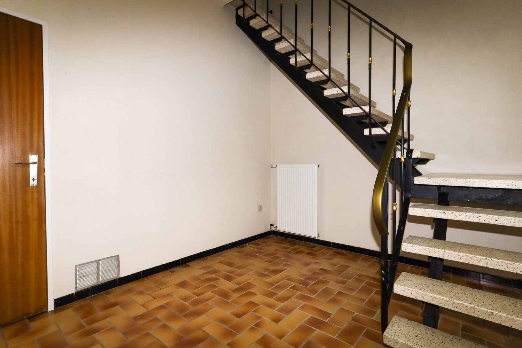 Bel-etagewoning met 2 slpks en garage