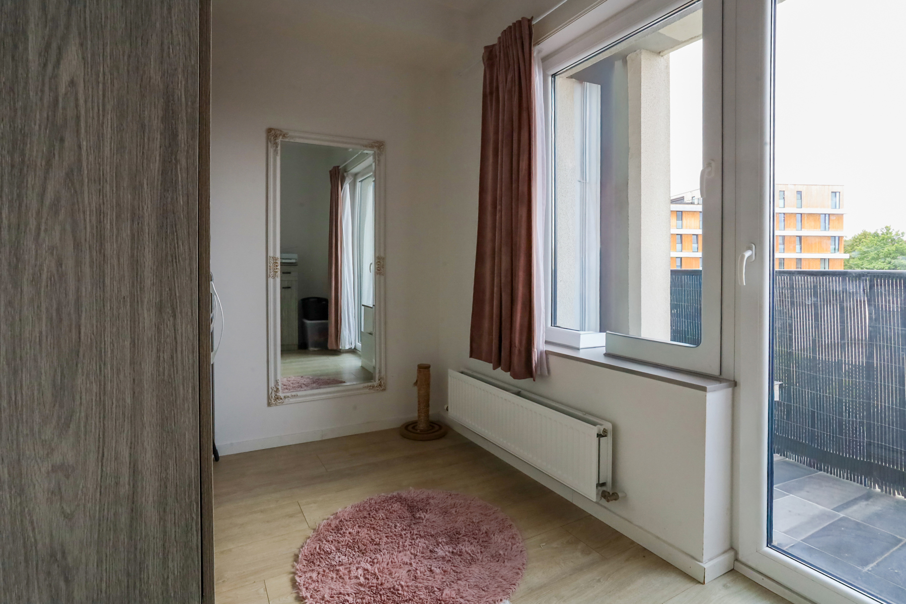 Instapklaar 2 slpk appartement met garage