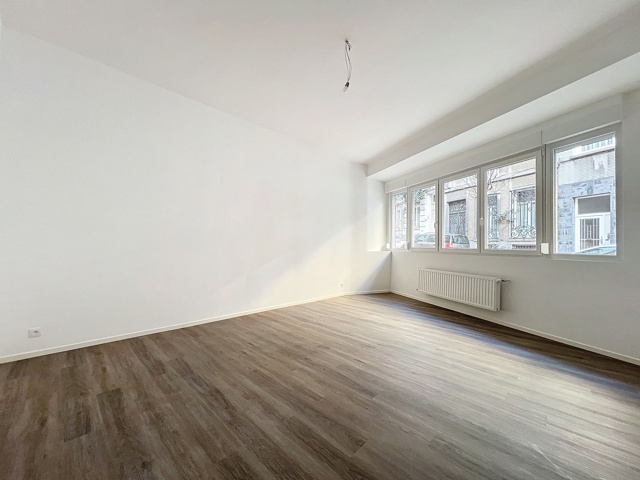 Ground floor - for sale - 1210 Saint-Josse-ten-Noode