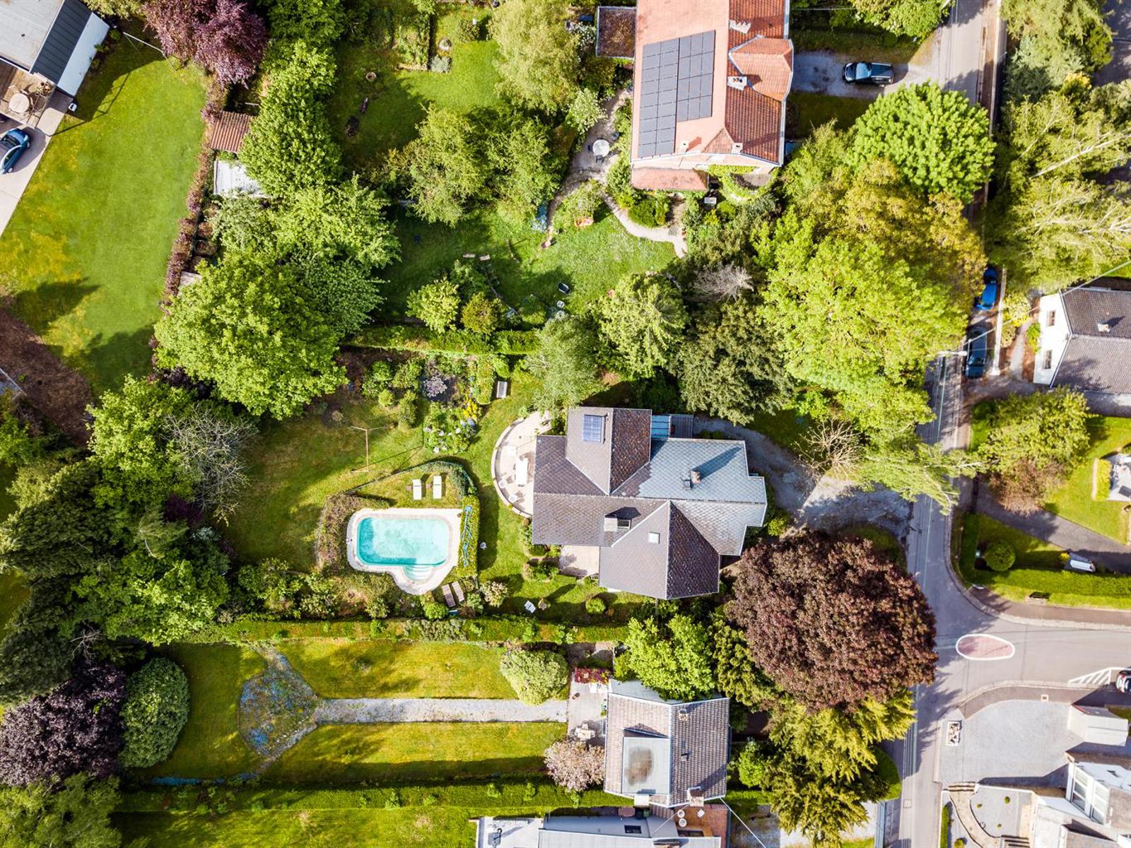 Villa avec piscine à Embourg !