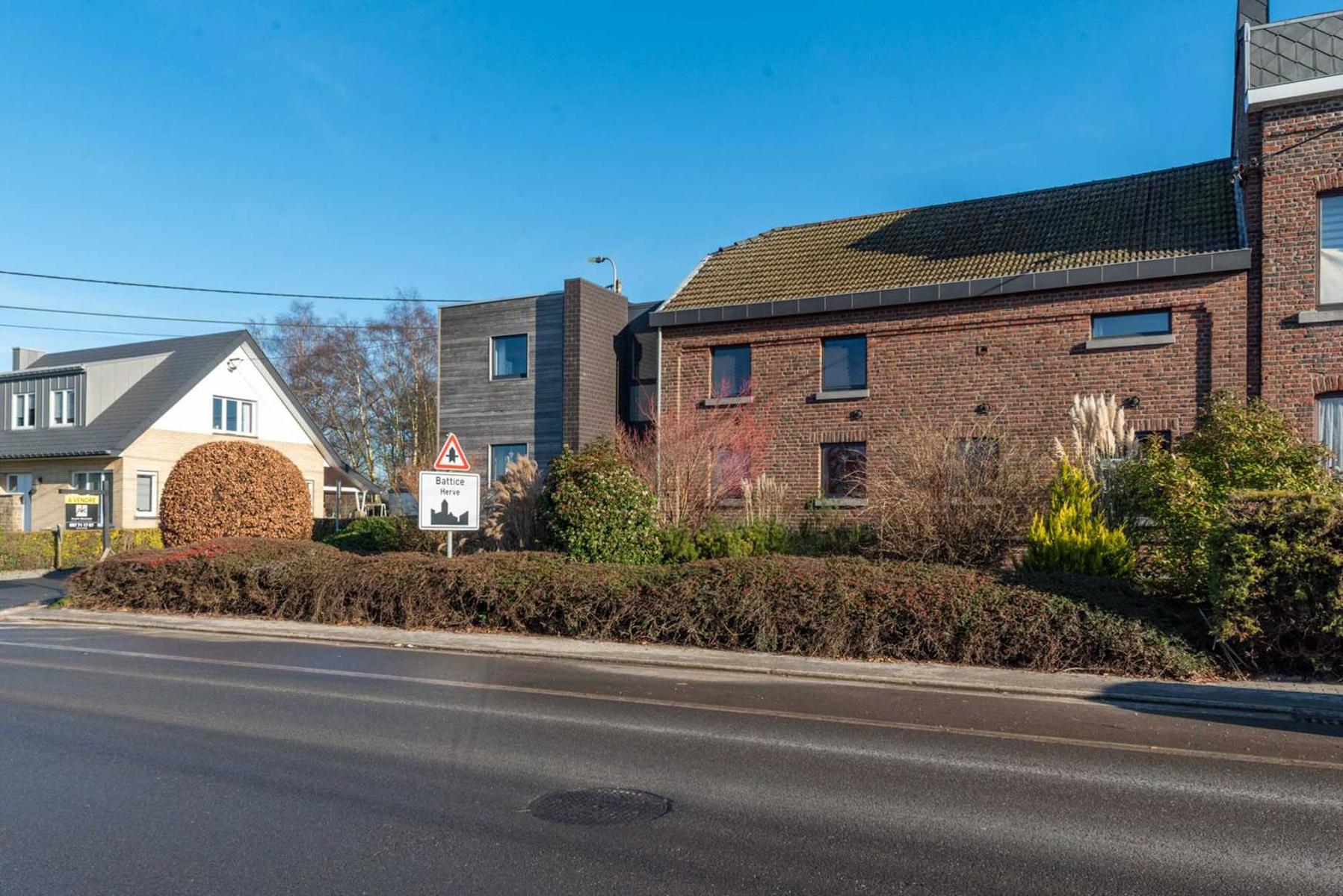 HERVE (Battice) – Splendide corps de ferme