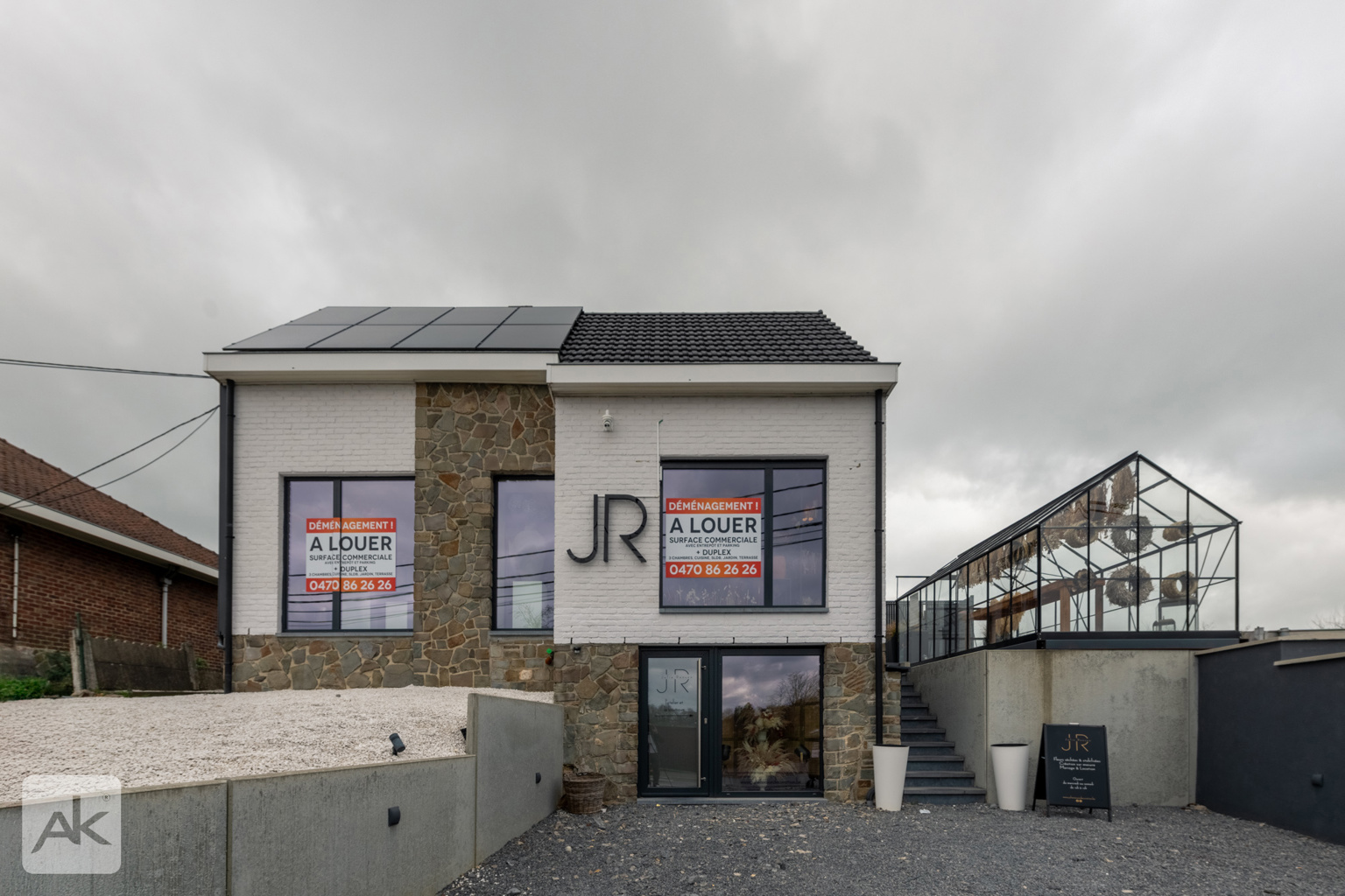 Immeuble commercial idéalement situé