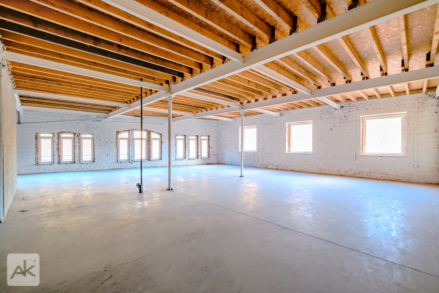 Loft brut à aménager situé à Andrimont !