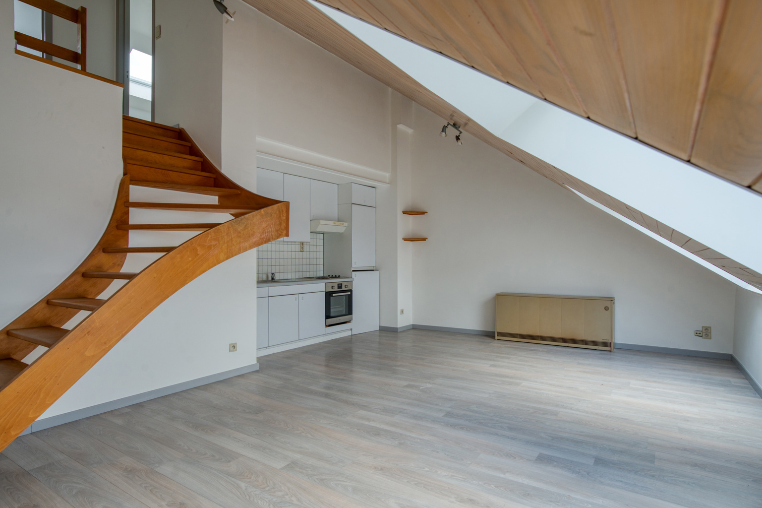 APPARTEMENT Duplex 2 chambres à LOUER