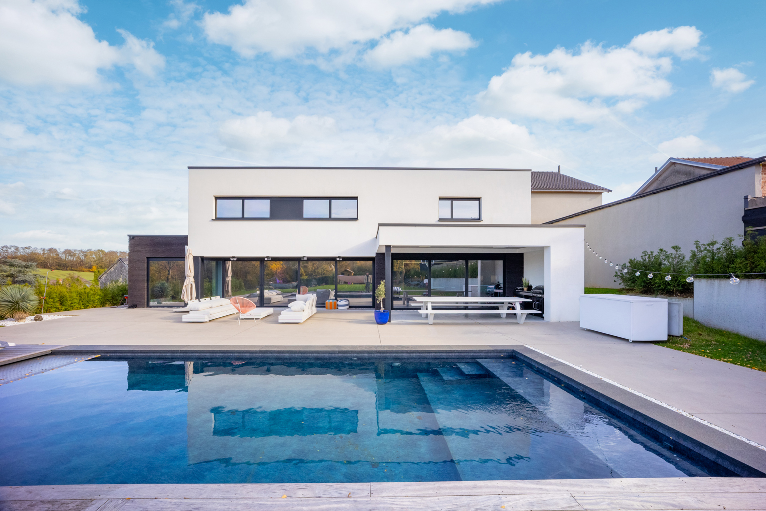 Villa contemporaine à Flémalle et terrain constructible