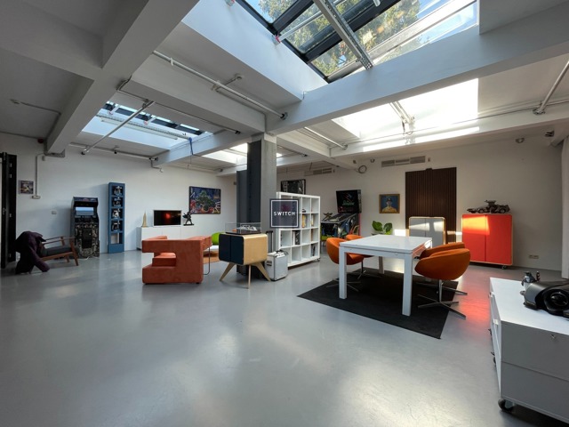 Atelier et Bureaux  +/- 775m2