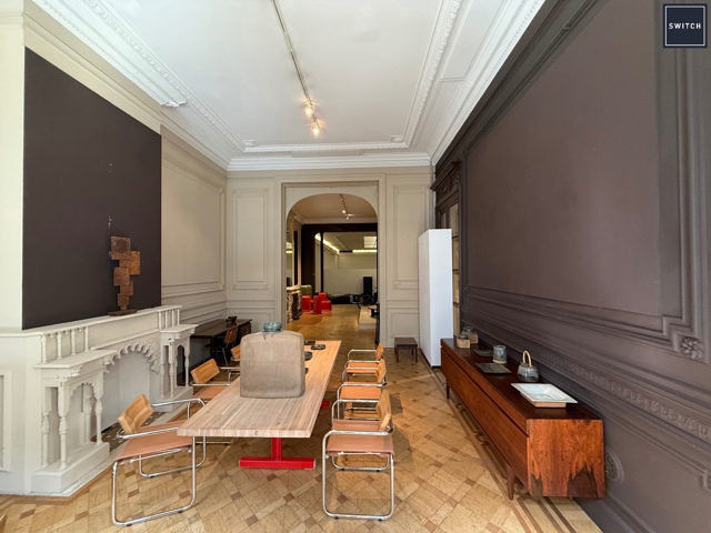 Maison de commerce à louer +/- 700m2