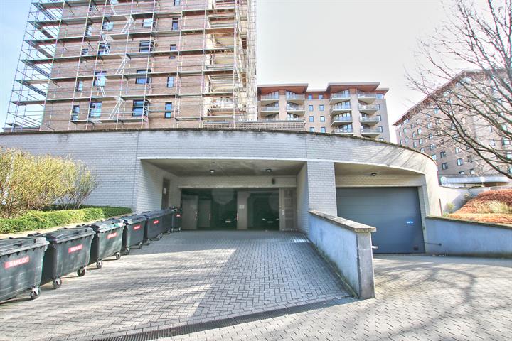 Inside parking - for rent - 1040 Etterbeek