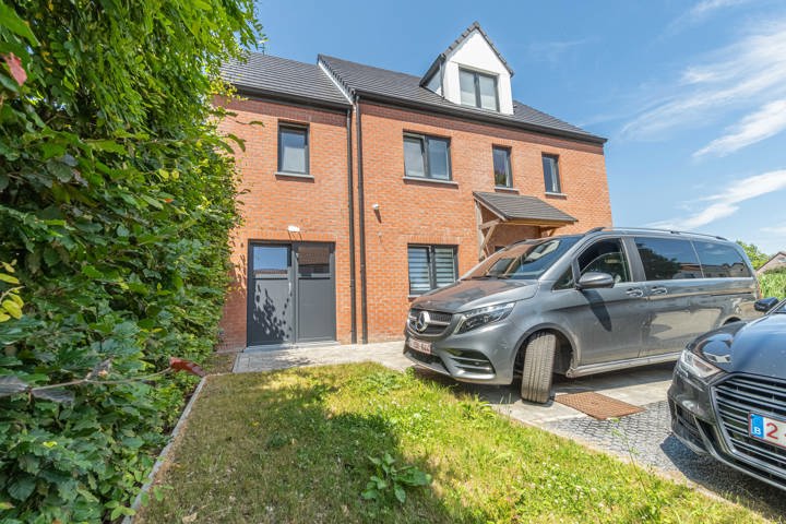 Usage multiple - à louer - 1380 Lasne