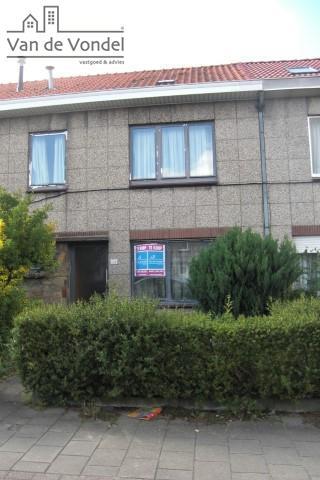 Woning met tuin en 5 slaapkamers!