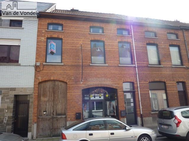 Ruim appartement (109m²), centraal gelegen, 100% instapklaar, onmiddelijk vrij!