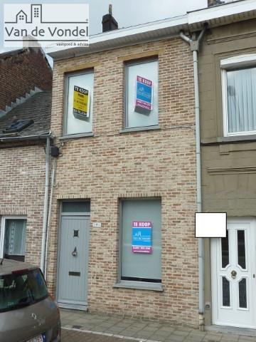 Volledig instapklare woning. Strategisch gelegen! Laag KI.