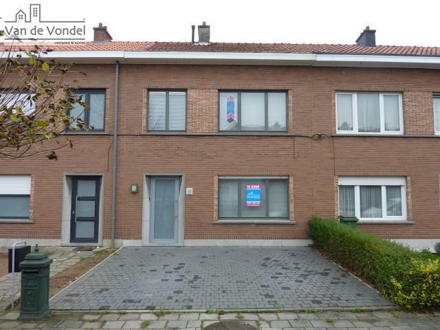 Rustig gelegen woning met tuin. Strategisch gelegen.