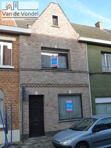 Stadswoning met 3 kamers en tuin !