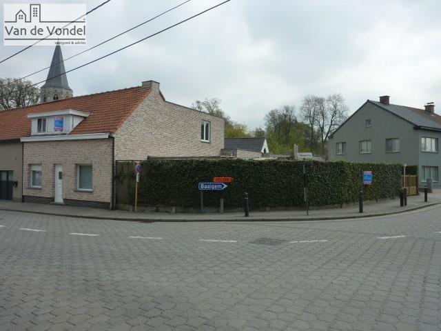 100% gerenoveerde woning met zwemvijver!
Laag beschrijf mogelijk!