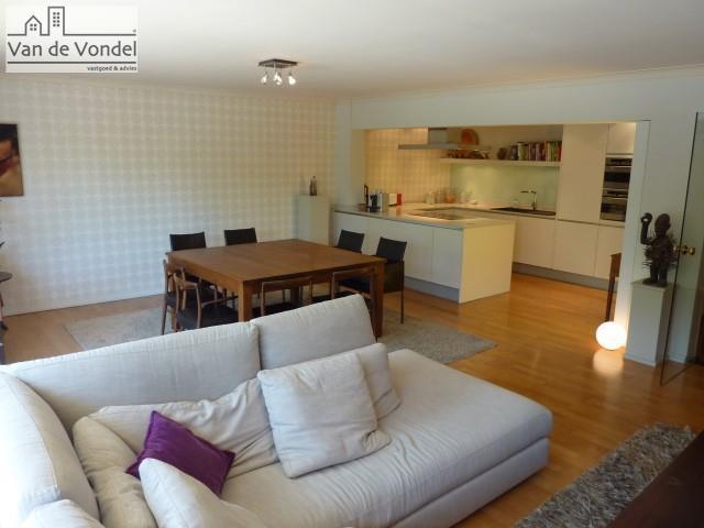 Prachtig 3 slaapkamer app. van  158 m²!
Kwaliteit !!