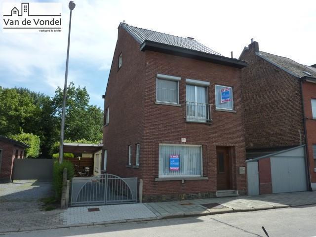 Rustig gelegen 3-gevel huis 
met zonnetuin op 2a70ca.

