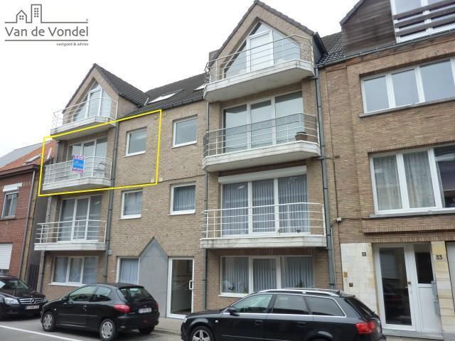 Goed gelegen 2 slaapkamer appartement te Denderleeuw.