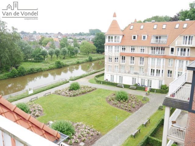 Rustig gelegen 2 slaapkamer app.
te Erembodegem-dorp! 