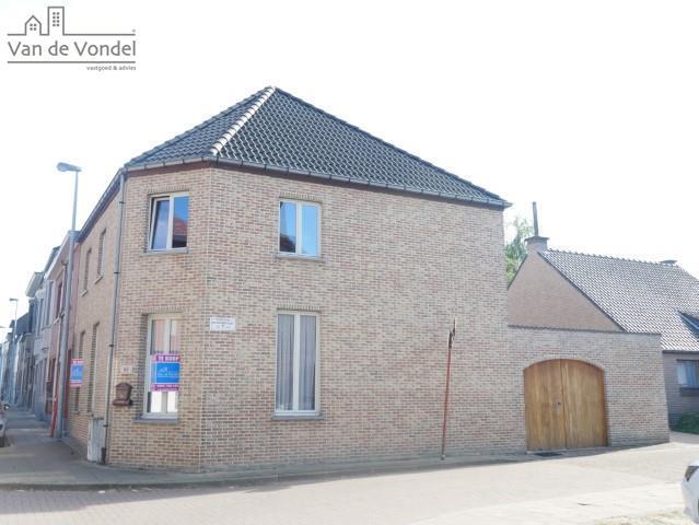 100% instapklare, rustig gelegen woning te Erembodegem