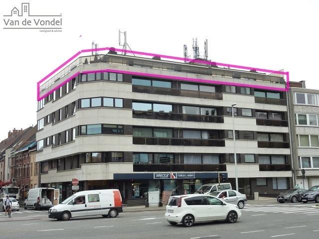 Exclusieve penthouse (196m²) met terras (200m²) te Aalst
Residentieel!