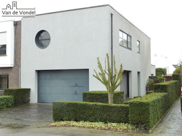 Instapklare HOB met tuin te Erembodegem.
Strategische ligging! 