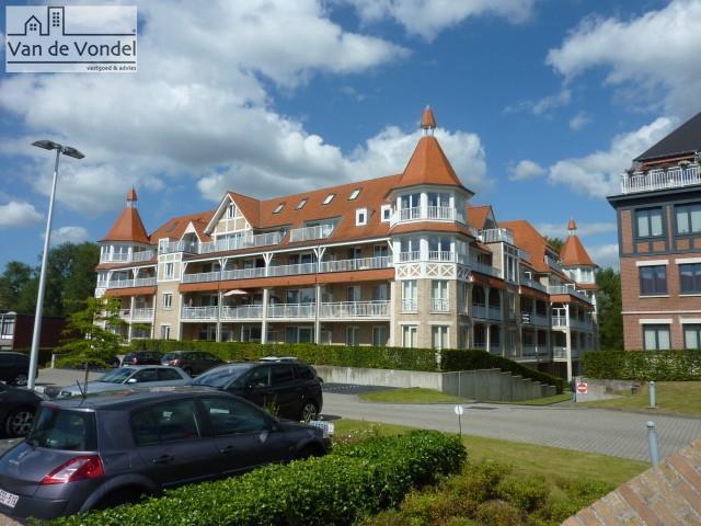 Prachtig appartement met één slaapkamer
én tuin te Erembodegem dorp, incl. staanplaats