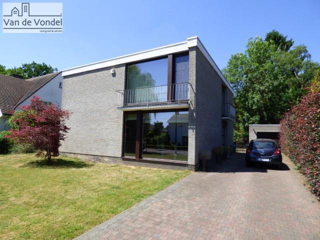 Villa op toplocatie te Aalst!