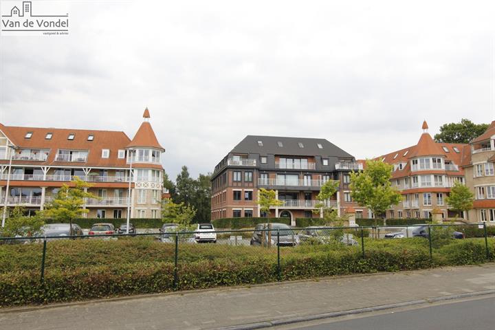 100% istapklaar! Centraal gelegen appartement 
te Erembodegem-dorp.