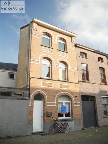 Klein beschrijf mogelijk! 
100% instapklare woning te Aalst.