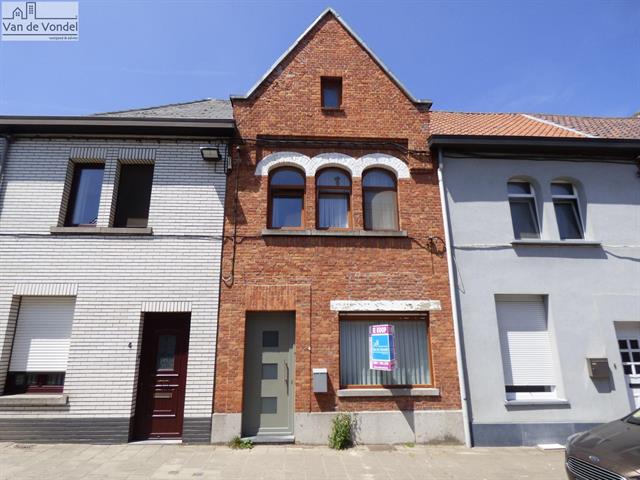 Centraal gelegen woning 
met zonneterras te Aalst.