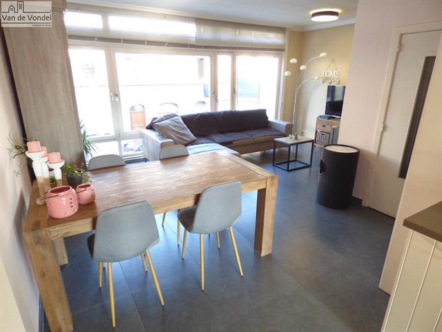 Gerenoveerde bel-etage woning 
te Aalst.