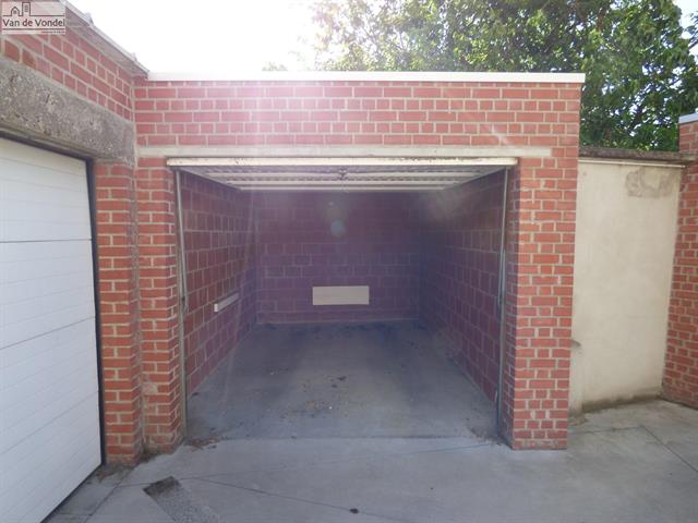 Garagebox te huur in centrum te Aalst.