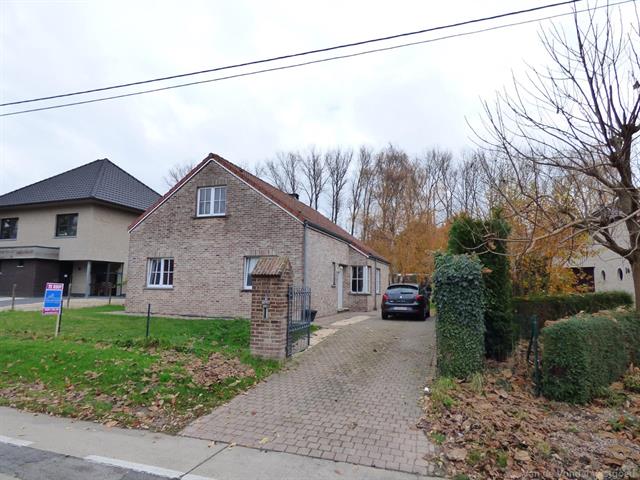 Rustig gelegen bungalow
te Lebbeke.