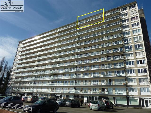 Instapklaar dakappartment te Aalst.
Strategische ligging!