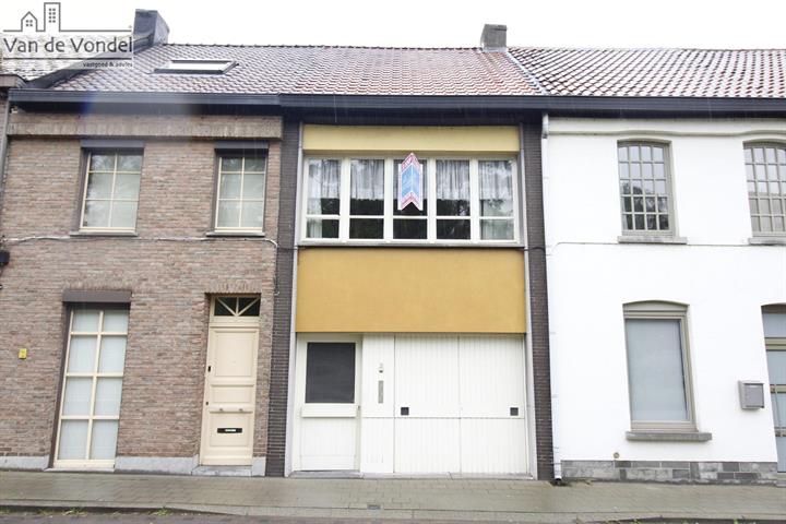 Woning met mooie stadstuin te Aalst!
Strategisch gelegen !