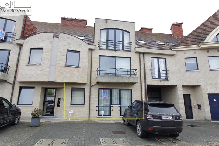 2 slpk appartement gelijkvloers
te Erembodegem (Hogeweg).