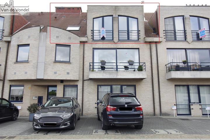 2 slaapkamerapp. met garagebox
te Erembodegem. (Hogeweg)