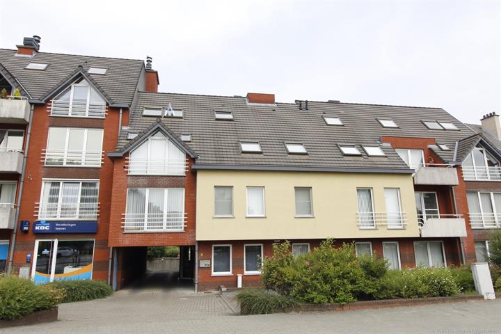 100% Instapklaar appartement te Aalst!
1 slaapkamer met terras. joong gebouw!