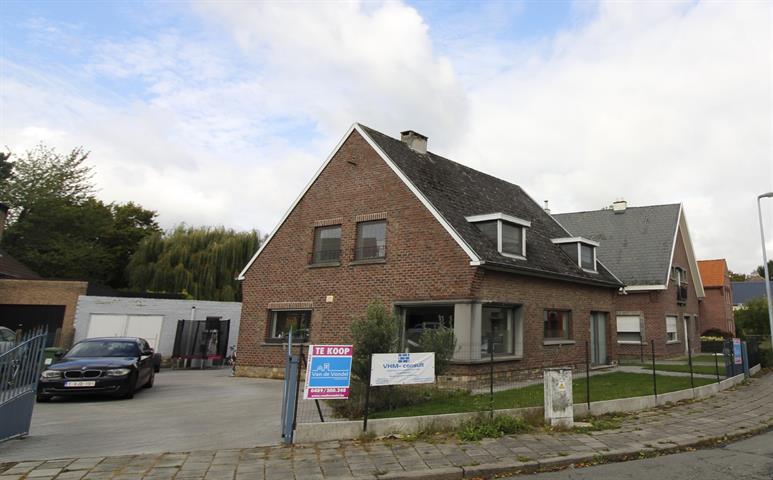 Gerenoveerde en 100% instapklare
villa op 4a66ca te HOFSTADE !